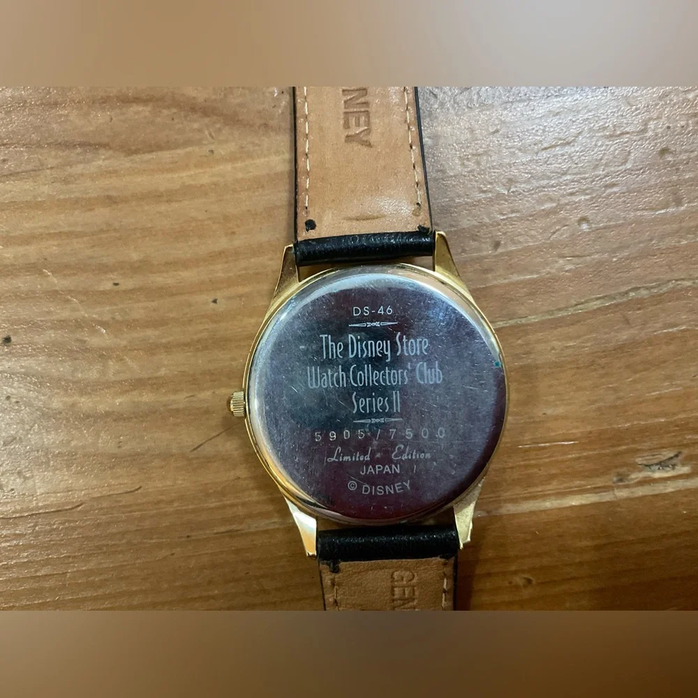 Disney: Classic Sleeping Beauty women limited edition collectors wrist watch.